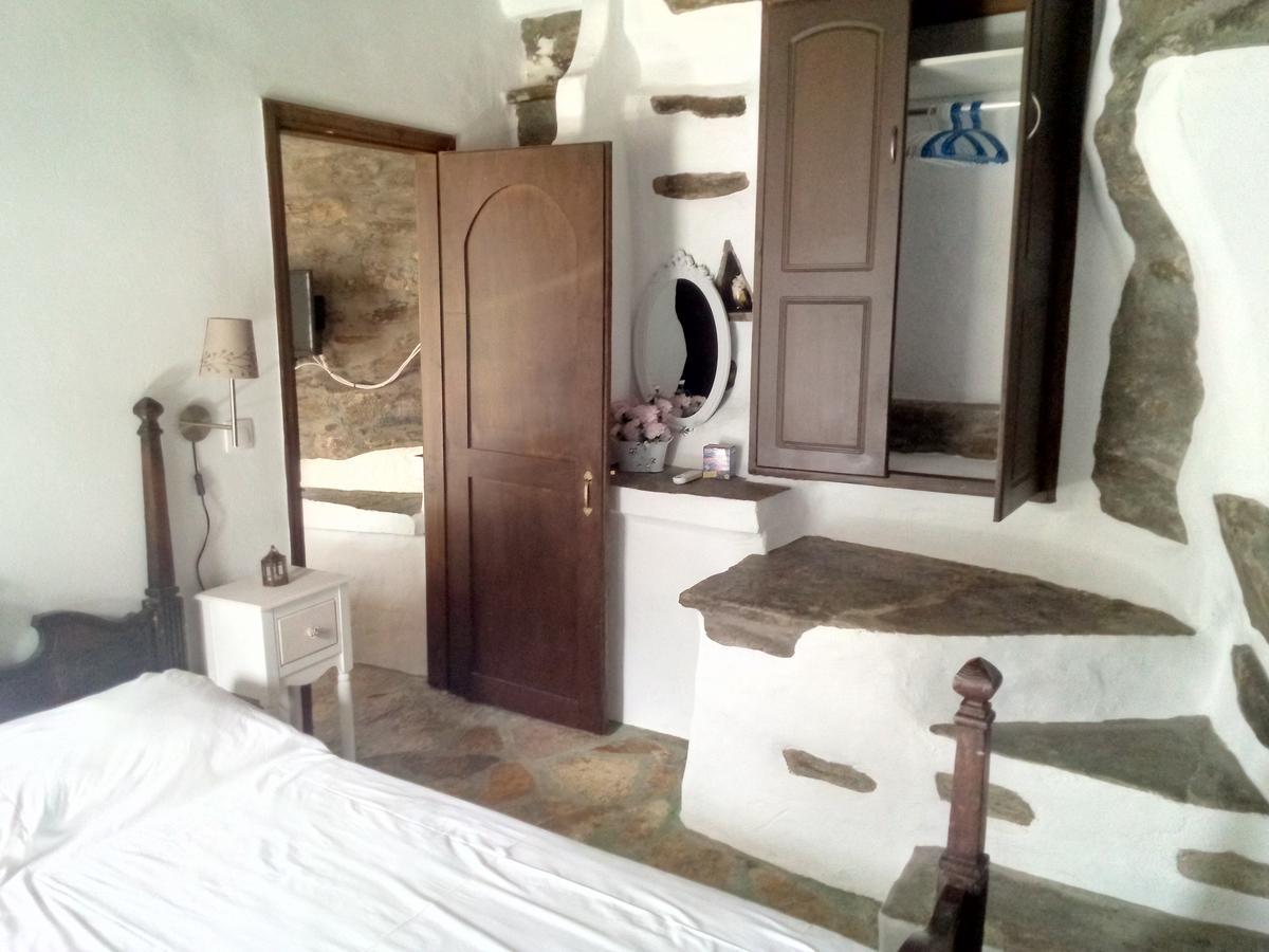 Hostal Terra Aeolica Arnados Exterior foto