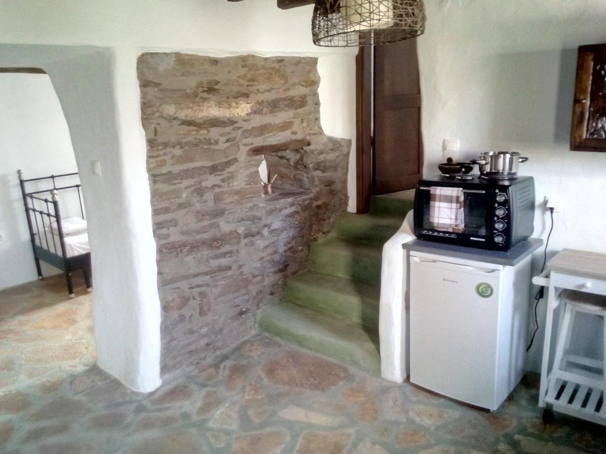 Hostal Terra Aeolica Arnados Exterior foto